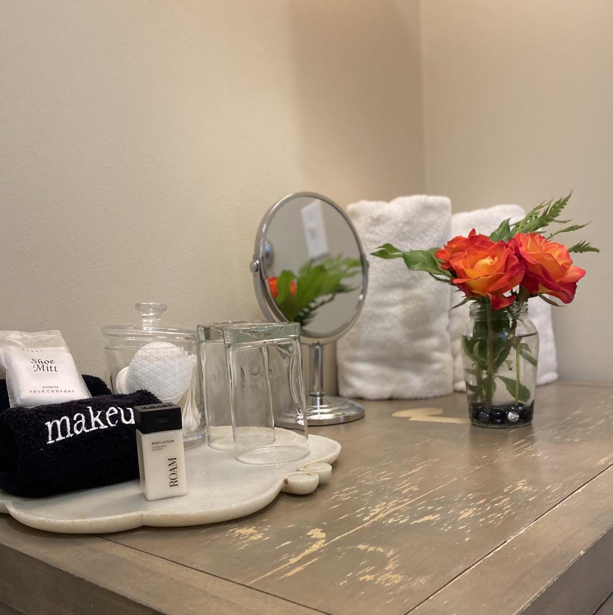 Inn On Randolph Napa Room photo
